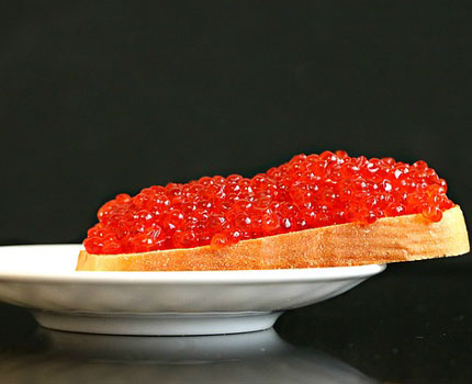 caviar-sandwich-1695360_640